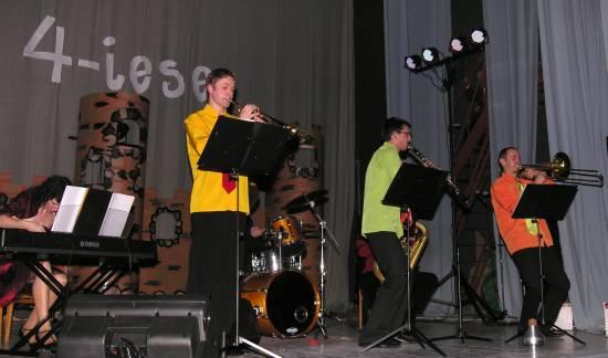 Keturiese - 16